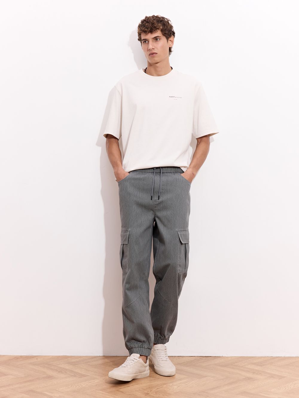 דגמ״ח JOGGER עם מותן אלסטית