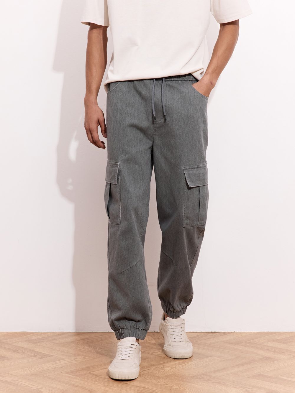 דגמ״ח JOGGER עם מותן אלסטית