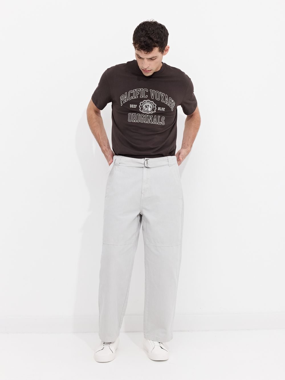 מכנסי קנבס עם חגורה