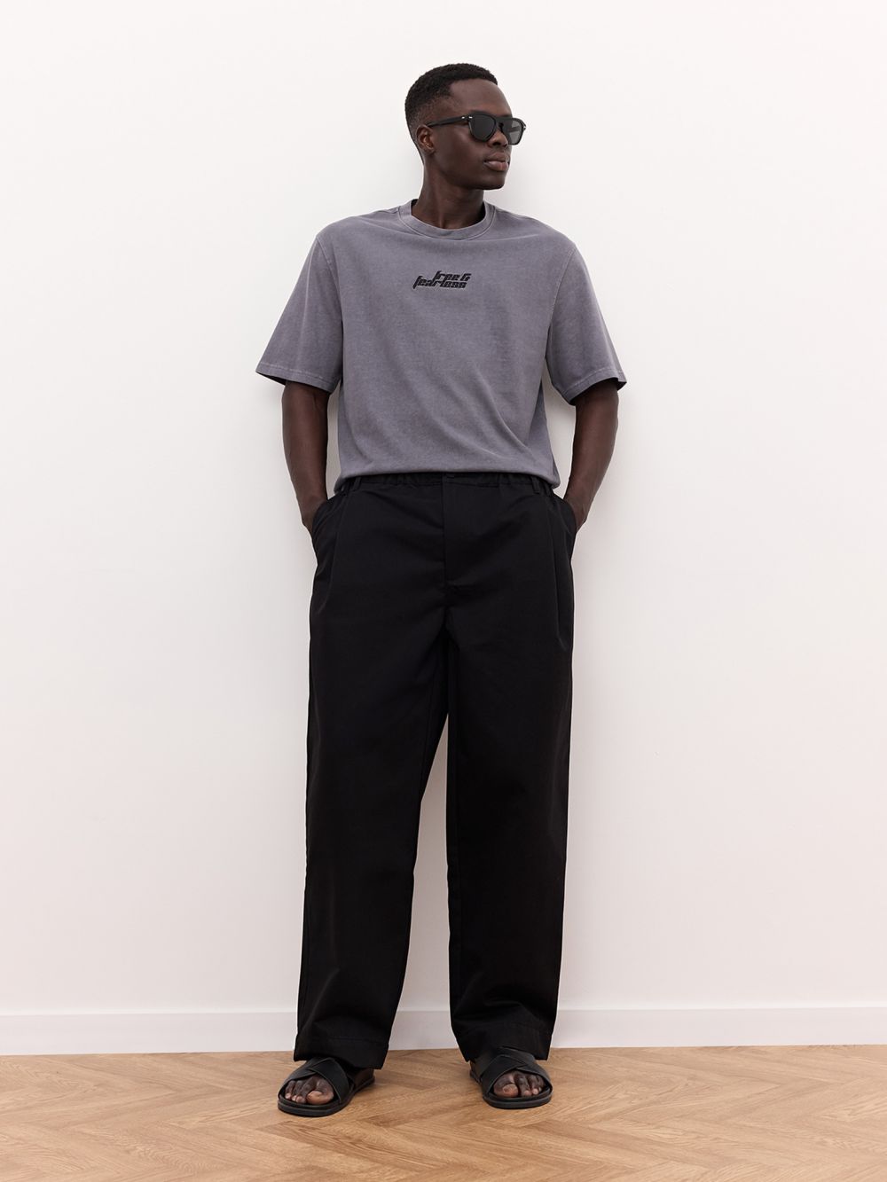 מכנס ארוך עם קפלים