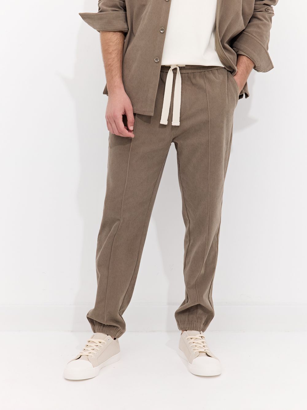 מכנסי JOGGER קורדרוי