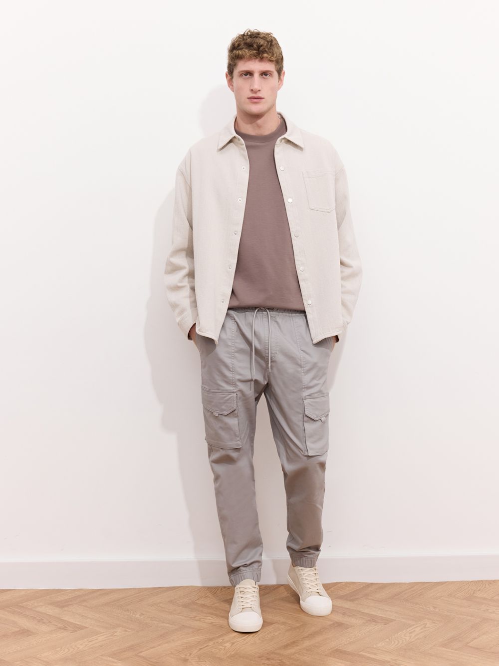 מכנסיים עם גומי וכיסים