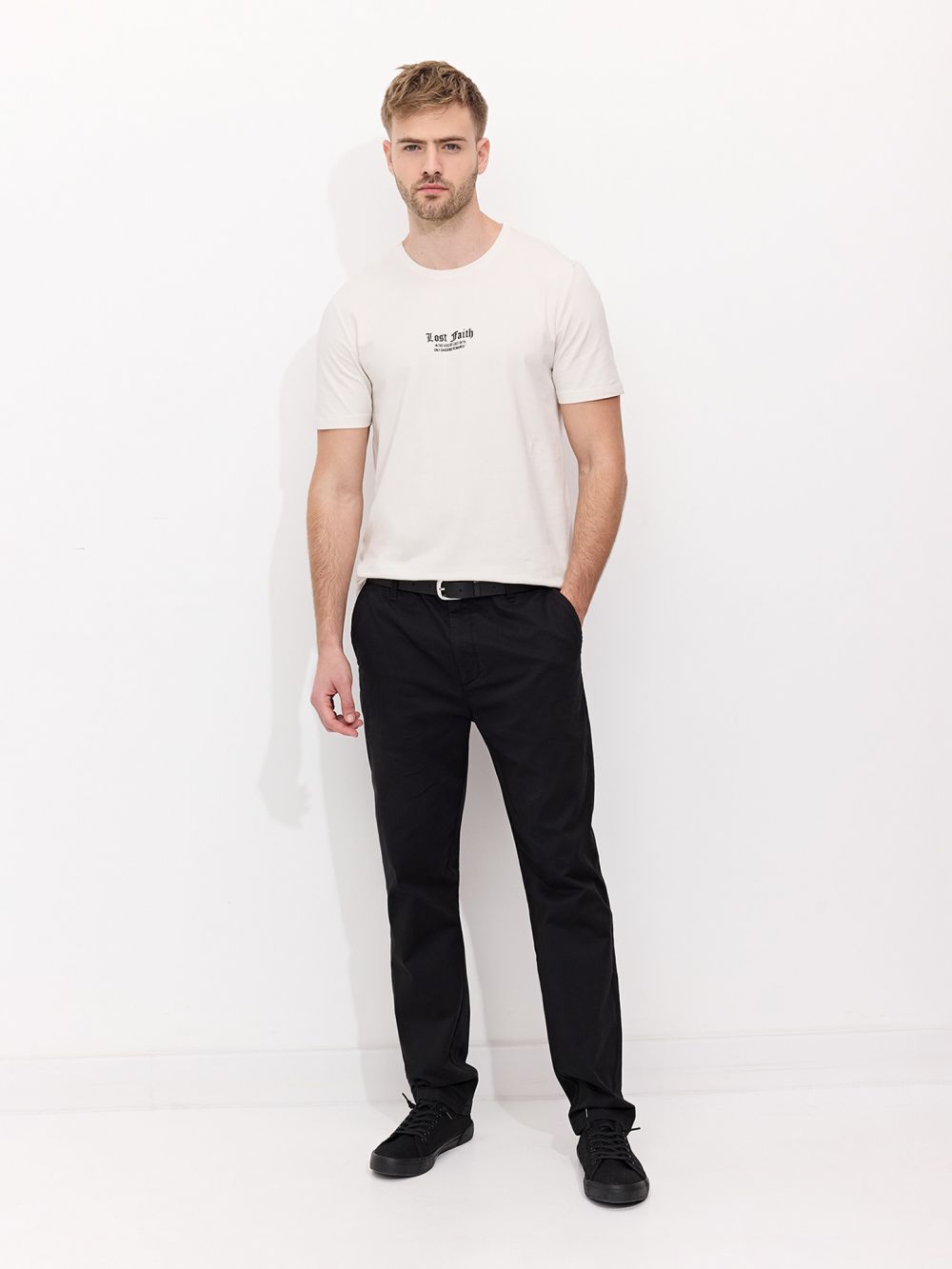 מכנסי CHINNO בגזרת SLIM