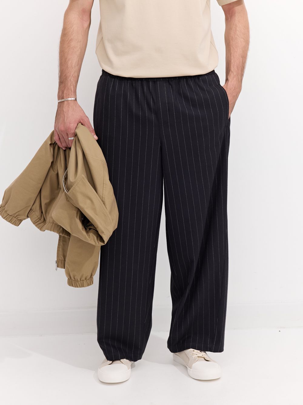 מכנס ארוך עם דפוס של פסים