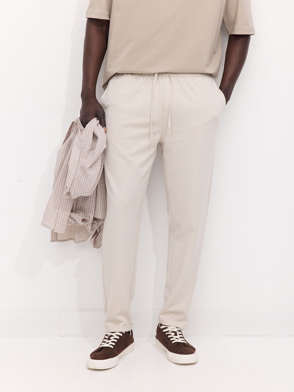 מכנסי JOGGER עם טקסטורה