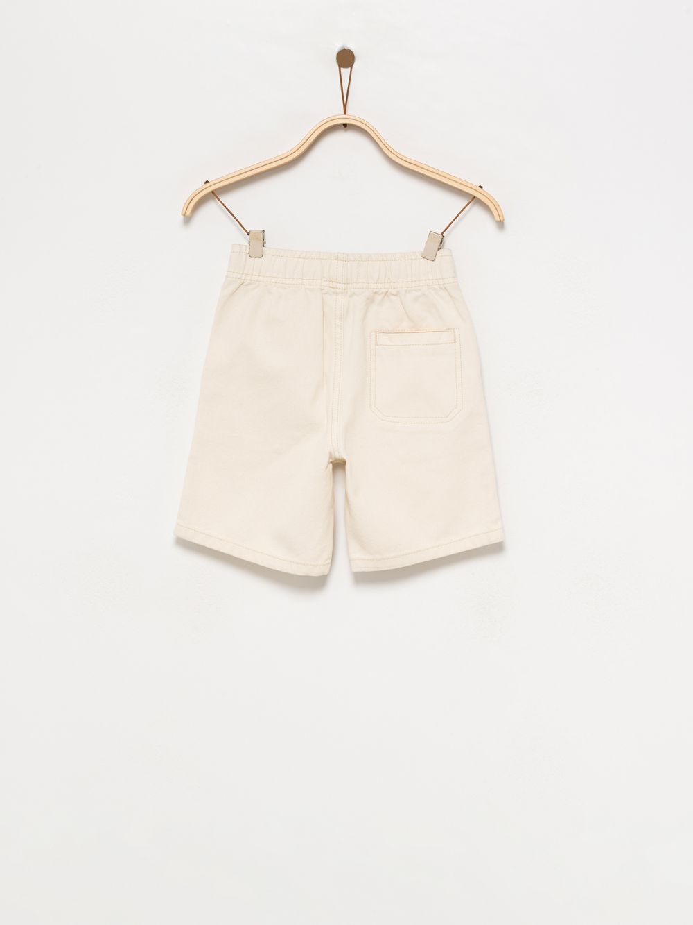 ג׳ינס קצרים