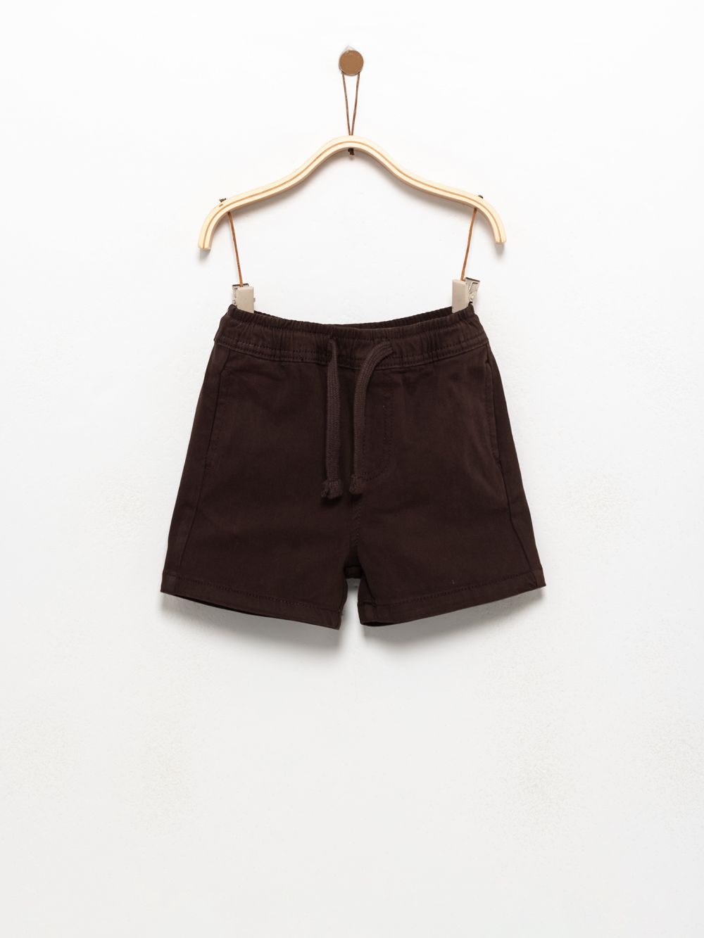 מכנסיים בגזרת צ’ינו