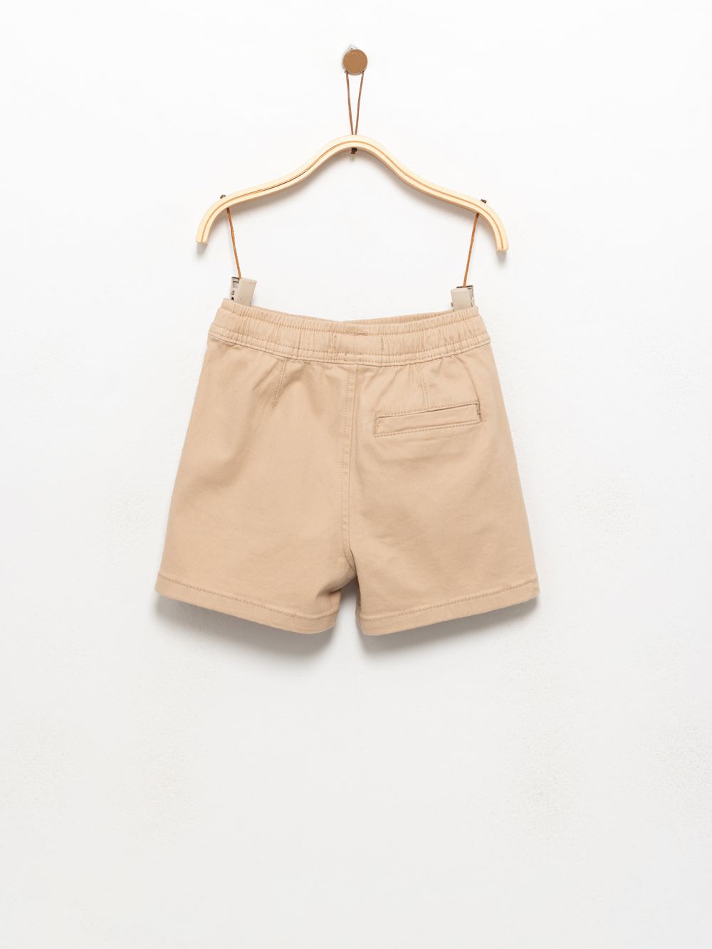 מכנסיים בגזרת צ’ינו