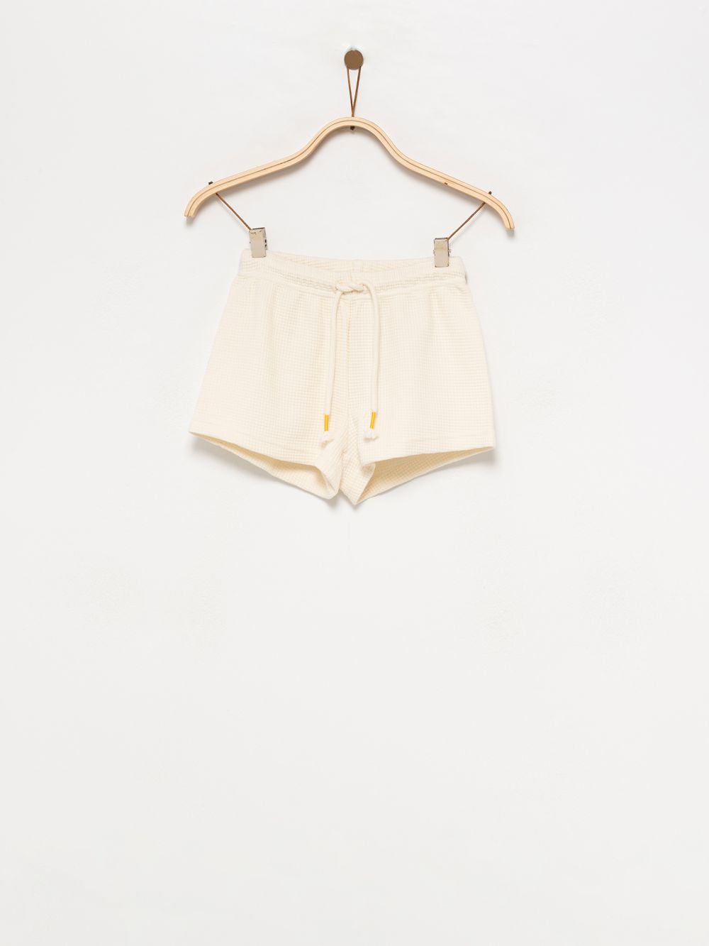 מכנסי שורט וופל