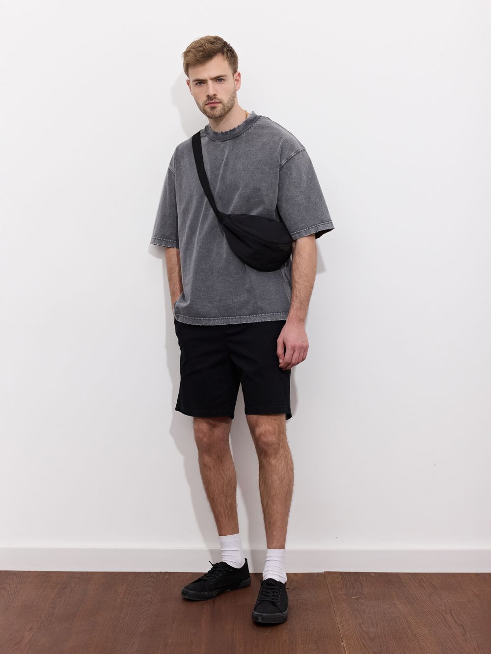 ברמודה עם גומי במותן