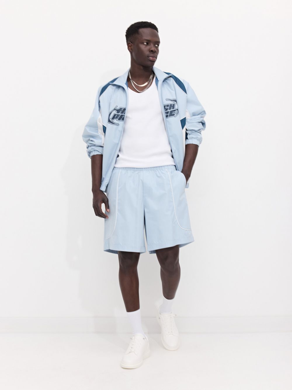 מכנסי ברמודה ספורטיבים