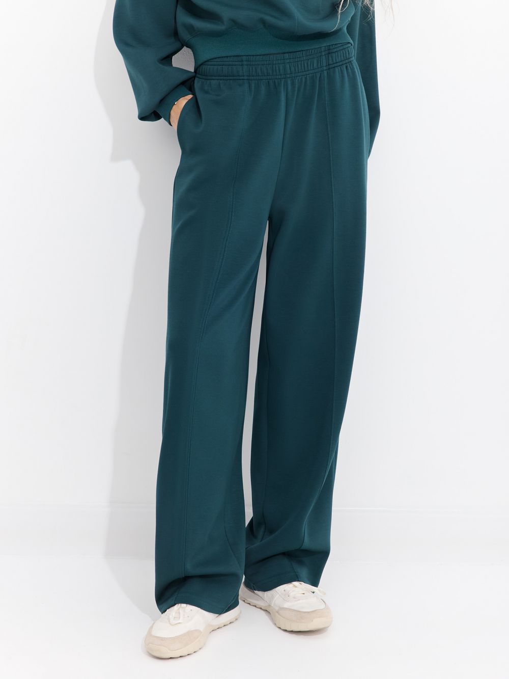 מכנסי אינטרלוק גזרת BALLOON