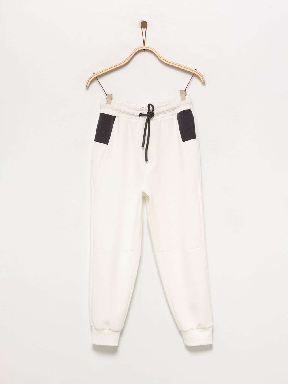 מכנסי אקטיב