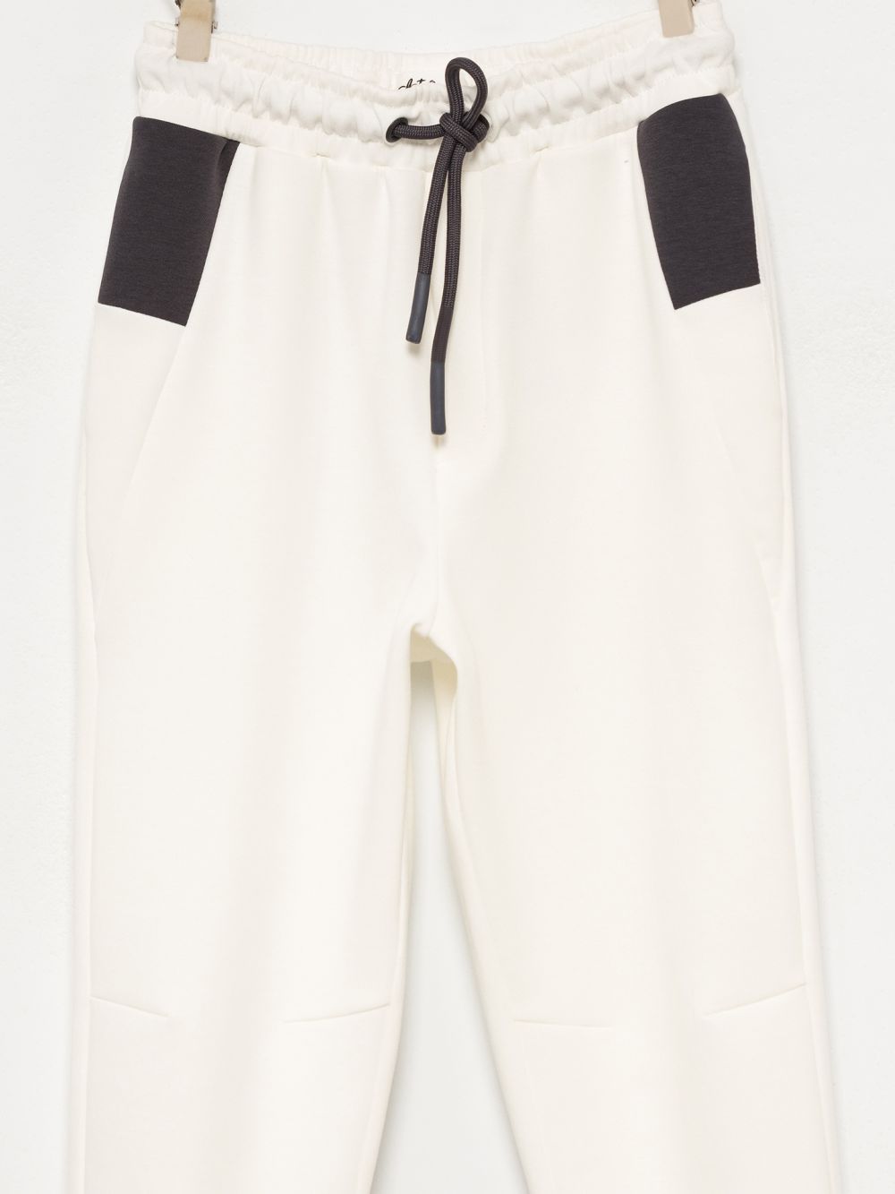 מכנסי אקטיב