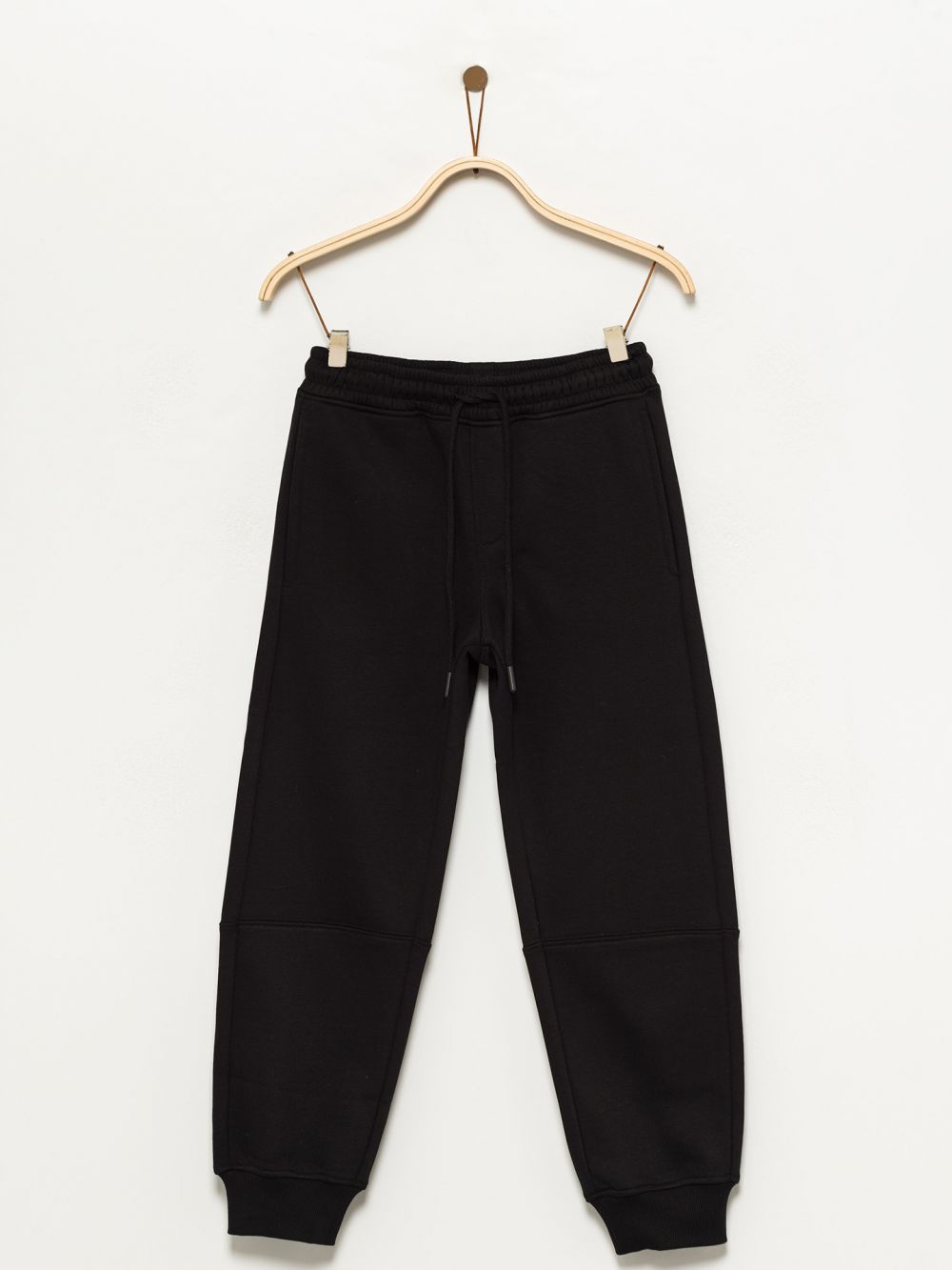 מכנסיים עם חתך