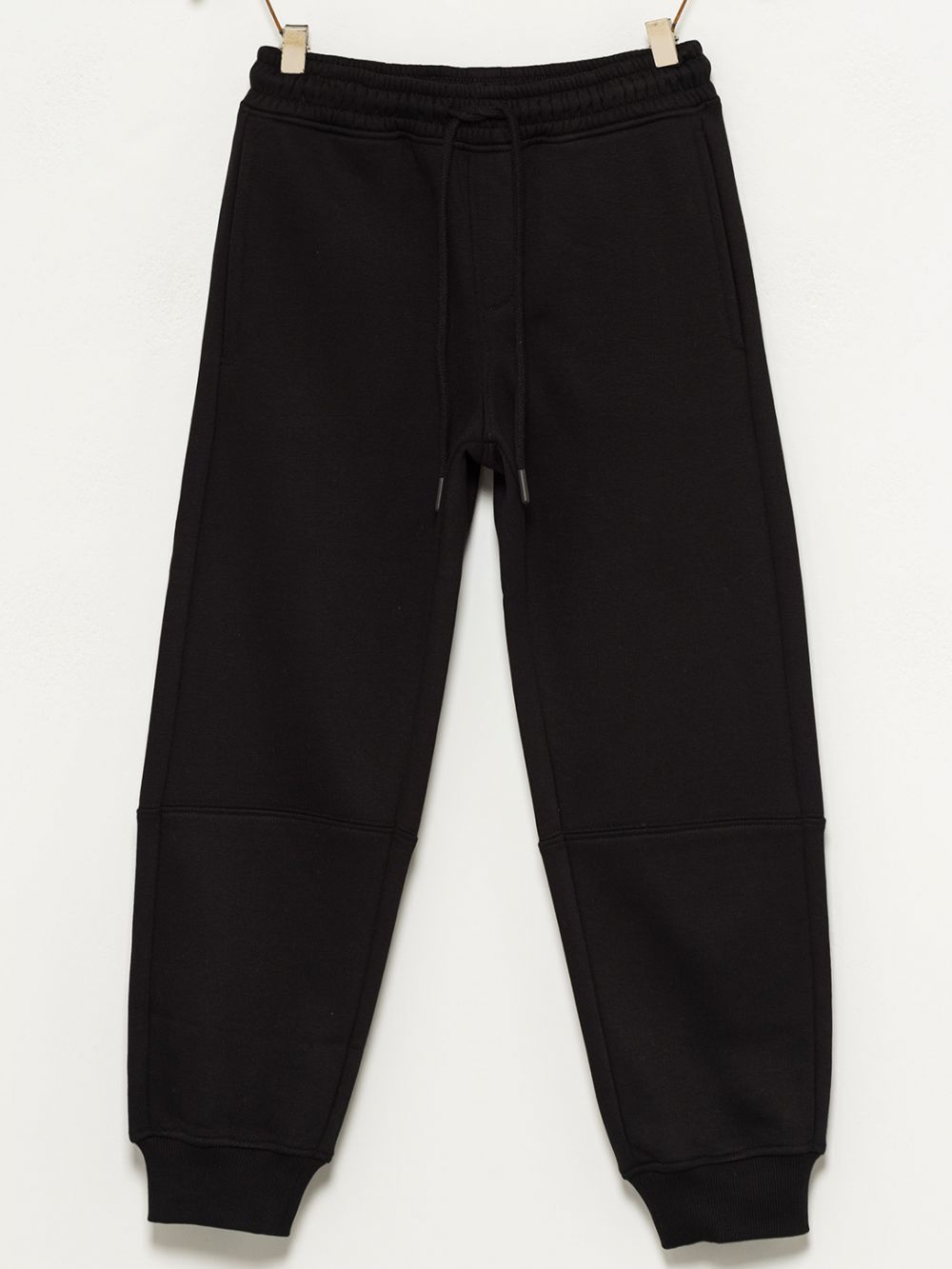 מכנסיים עם חתך