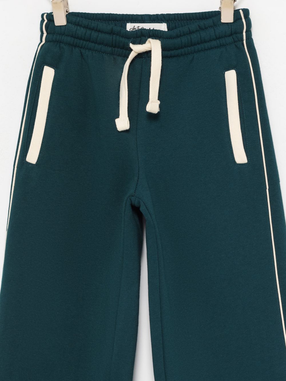 מכנסיים רגל רחבה