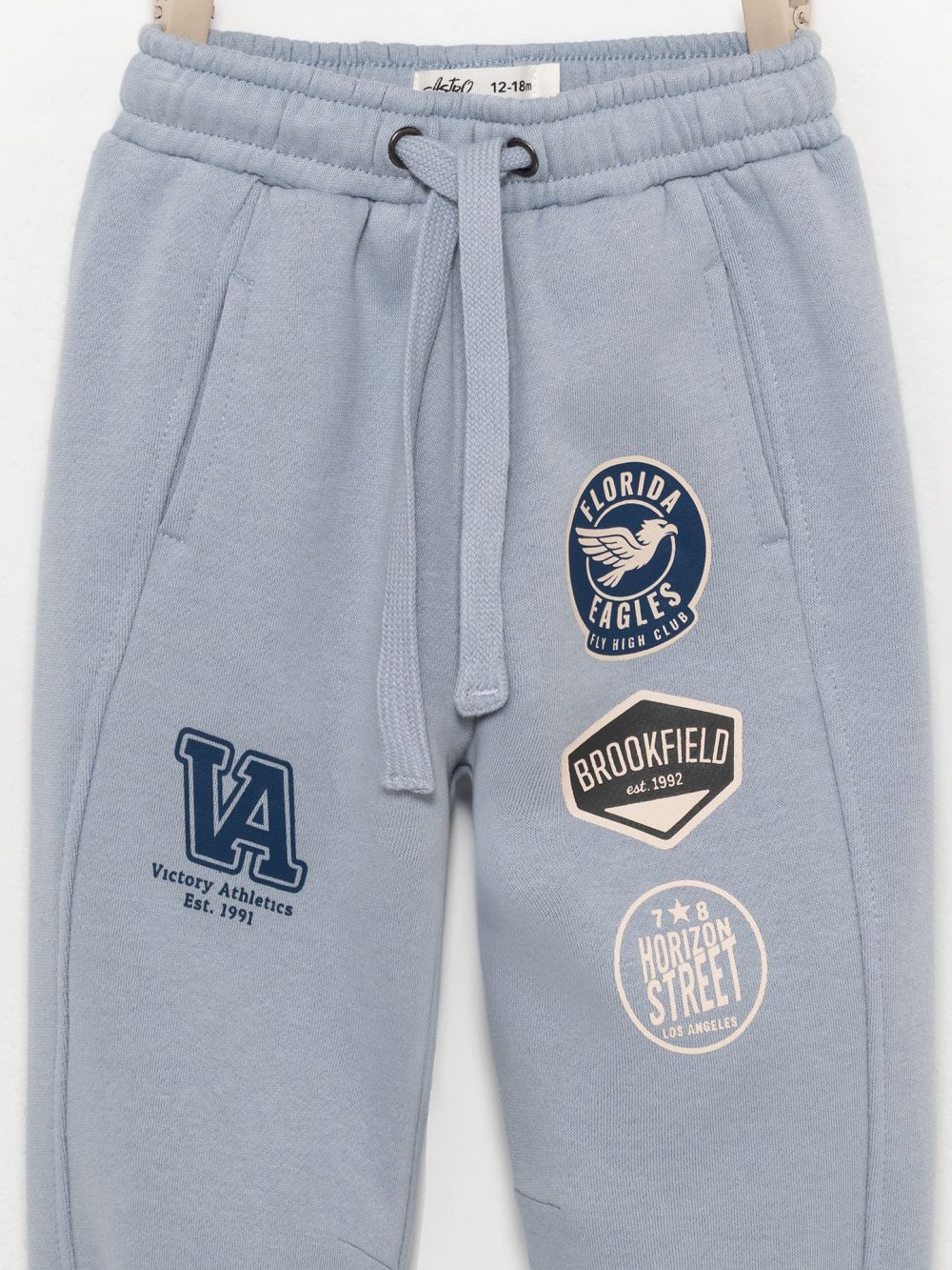 מכנסי פוטר עם הדפס