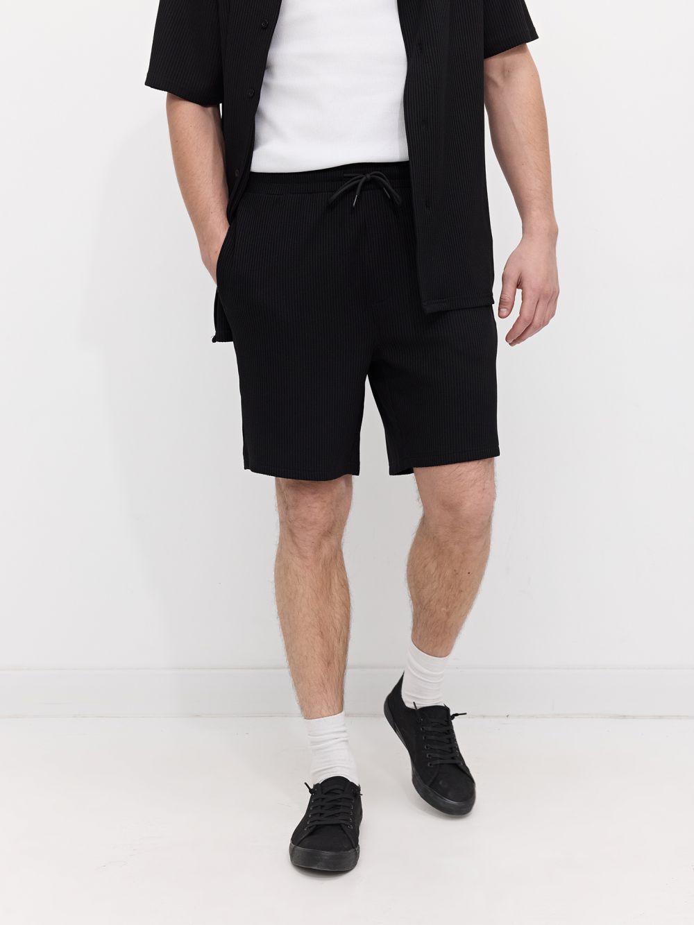 מכנסיים קצרים