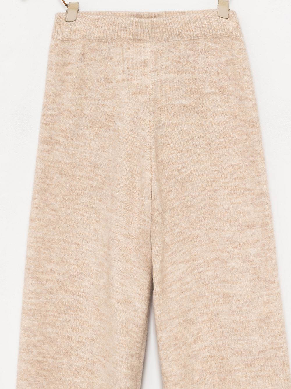 מכנסי סריג מתרחבים