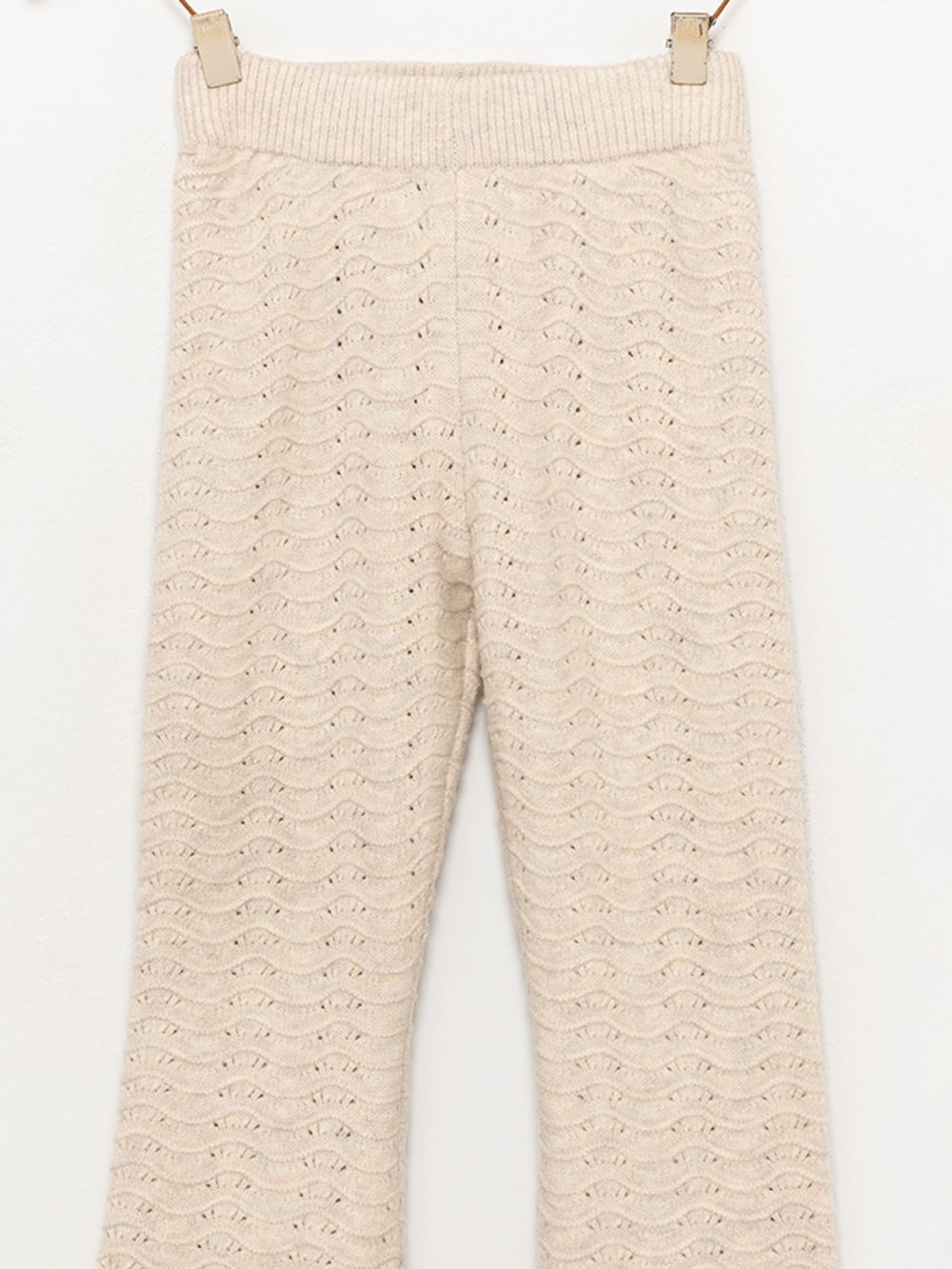 מכנסי סריג מתרחבים