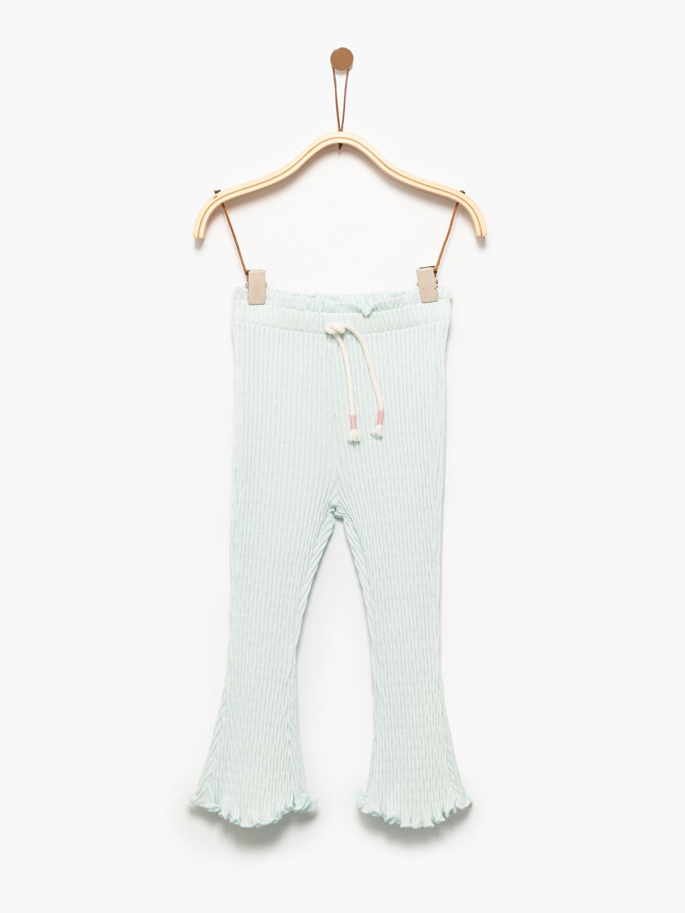 טייץ מתרחב עם מותן מכווצת