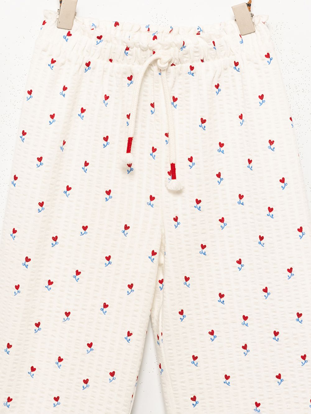 מכנסיים עם WIDE-LEG