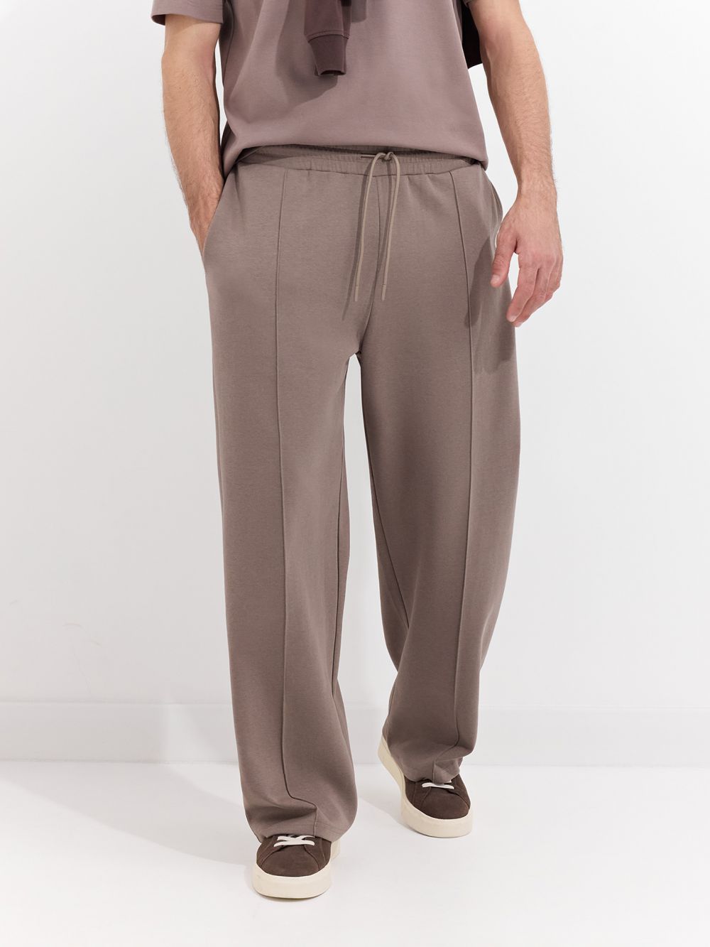 מכנס גומי עם תיפור קדמי