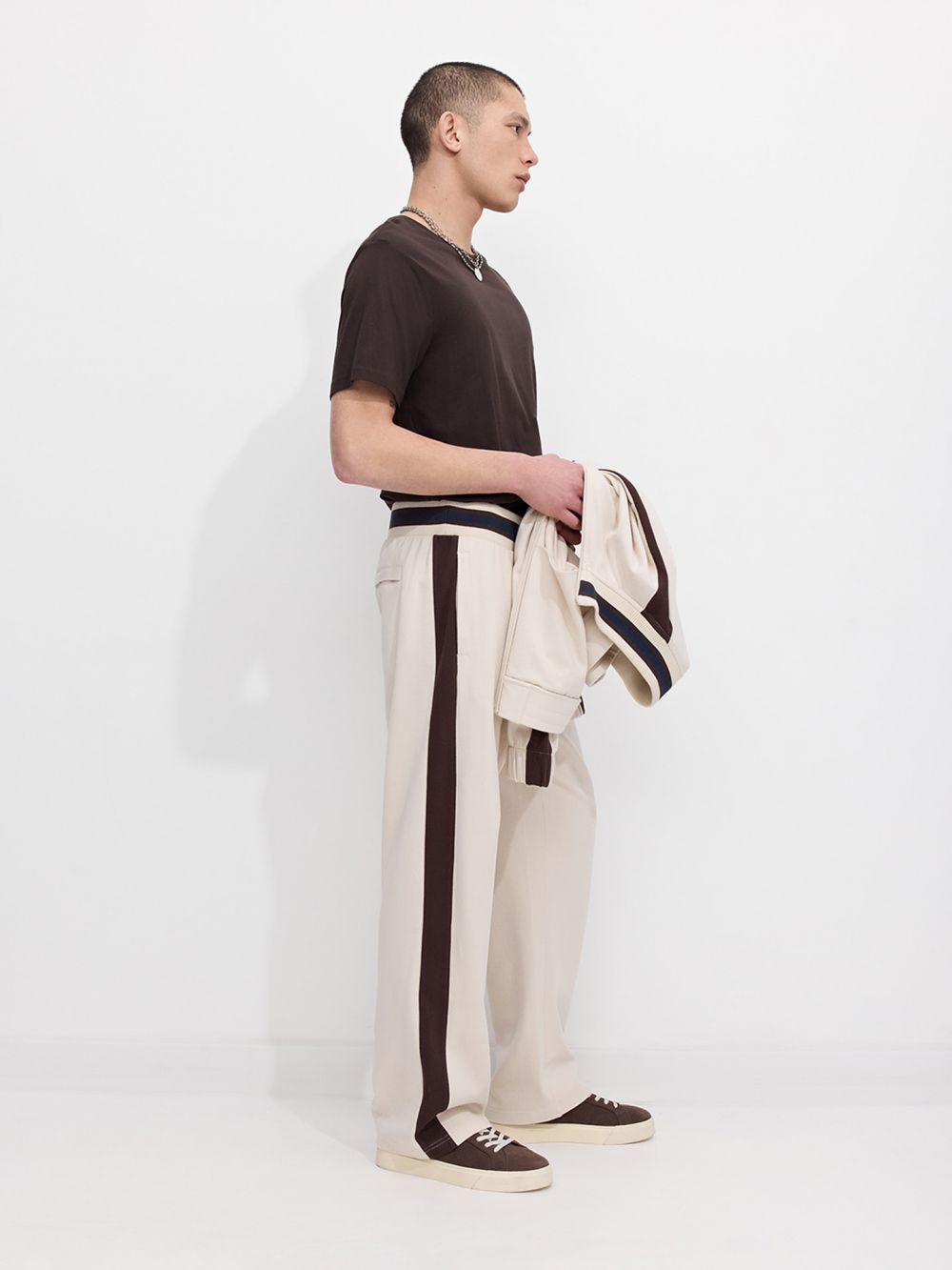 JOGGER במראה ספורטיבי