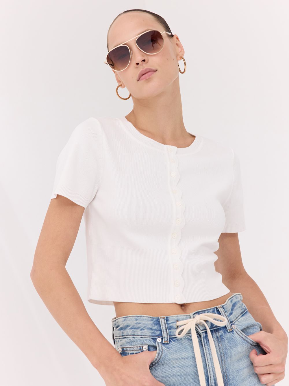 חולצת סריג עם שרוול קצר וכפתורים