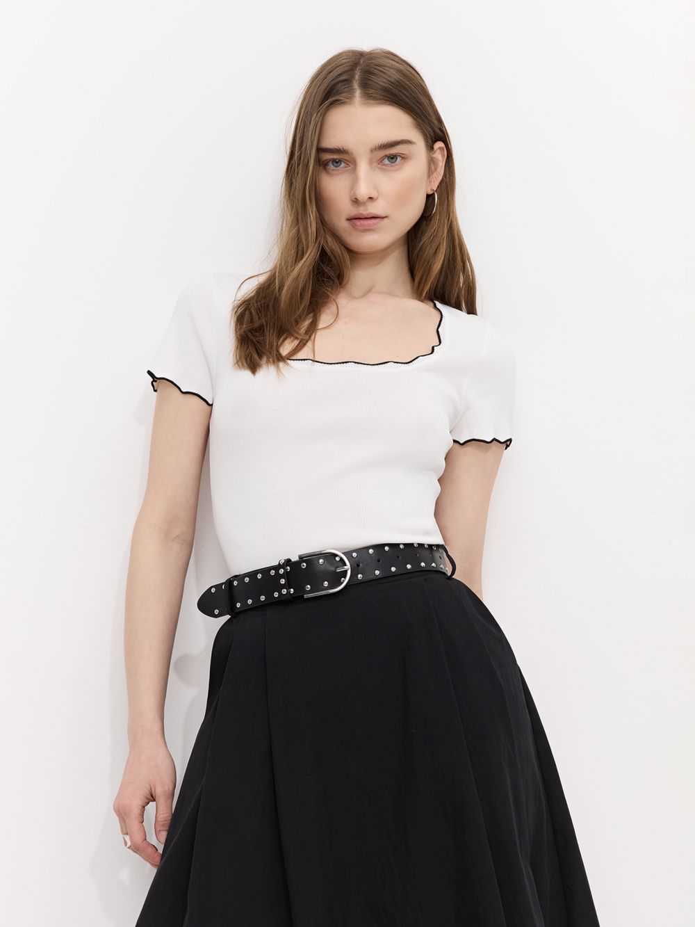 חולצת סריג עם צאוורון עגול