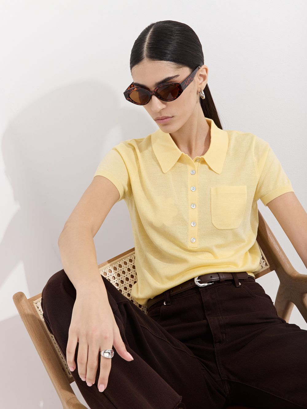 חולצת סריג קצרה