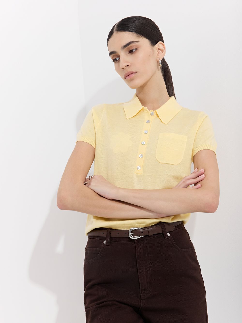 חולצת סריג קצרה