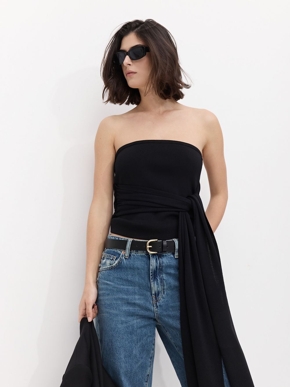 טופ סטרפלס עם רצועת קשירה ארוכה