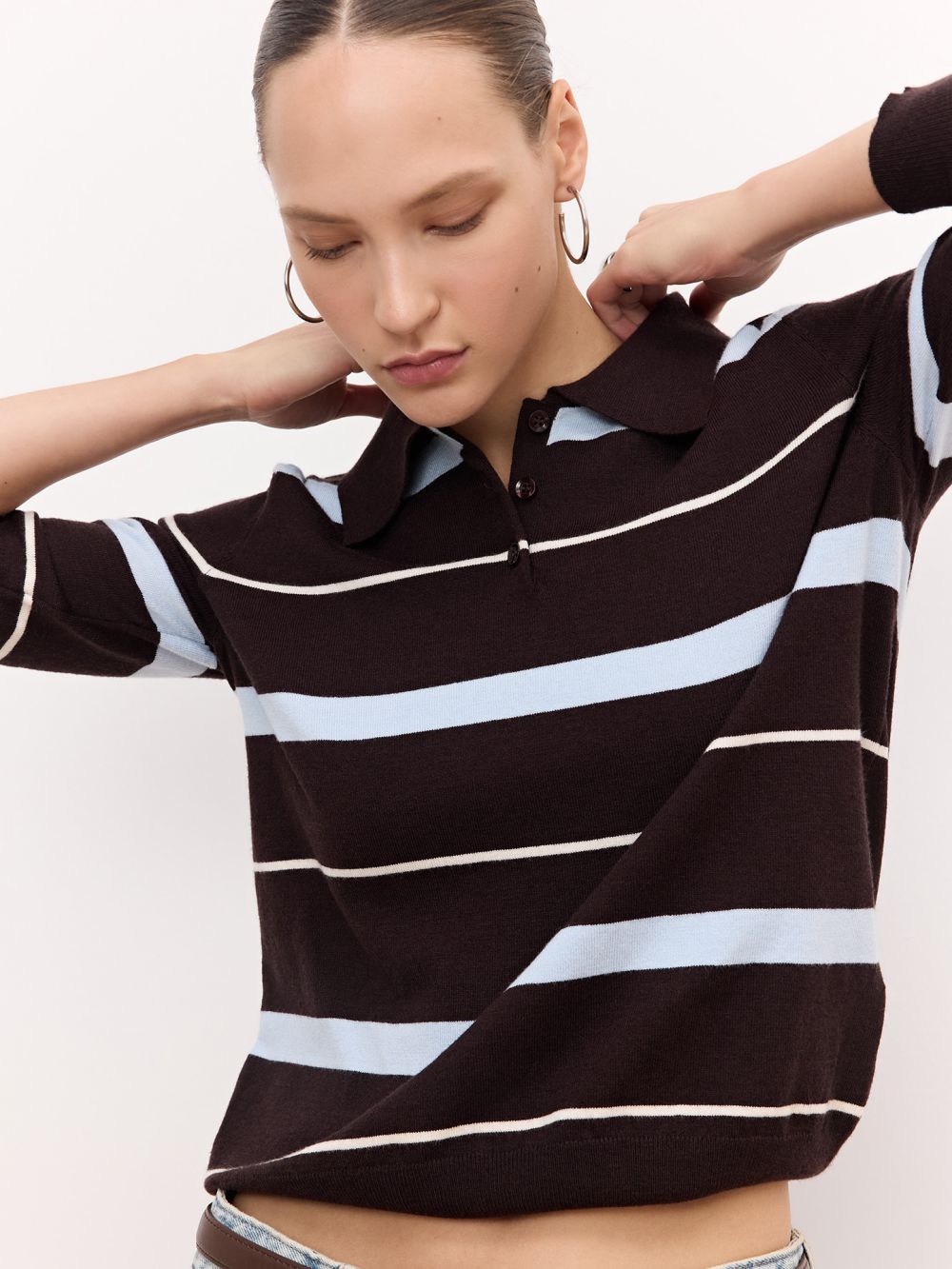 סוודר סריג עם צווארון פולו
