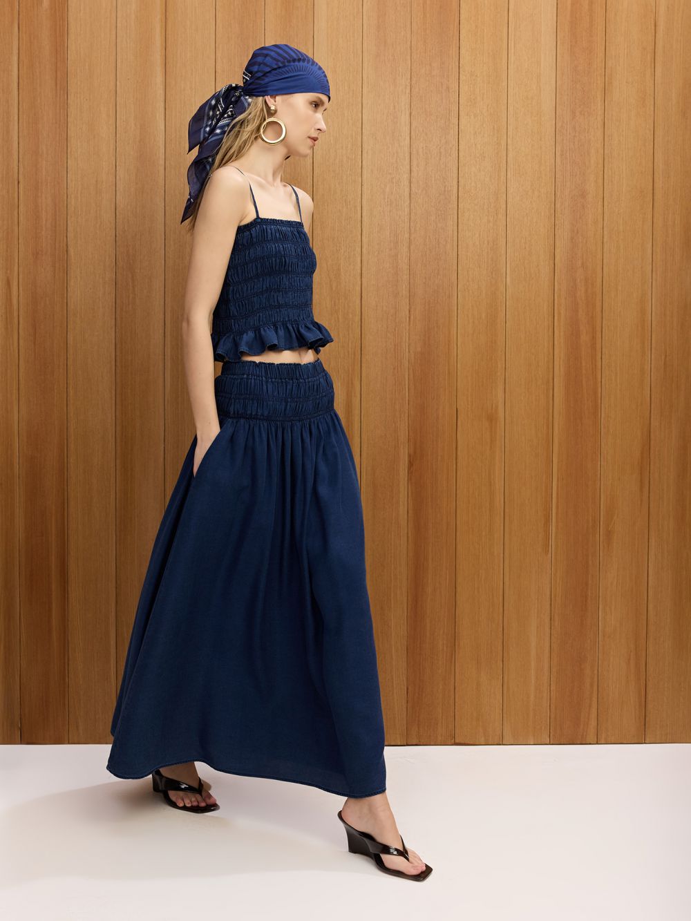 חצאית ג׳ינס