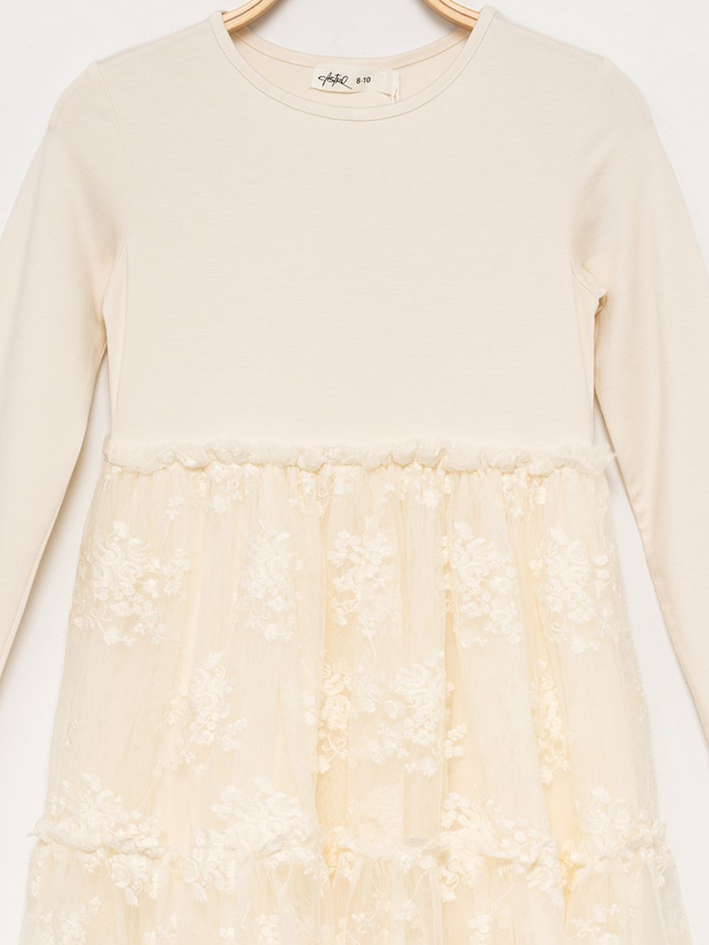 שמלת טוטו עם רקמה