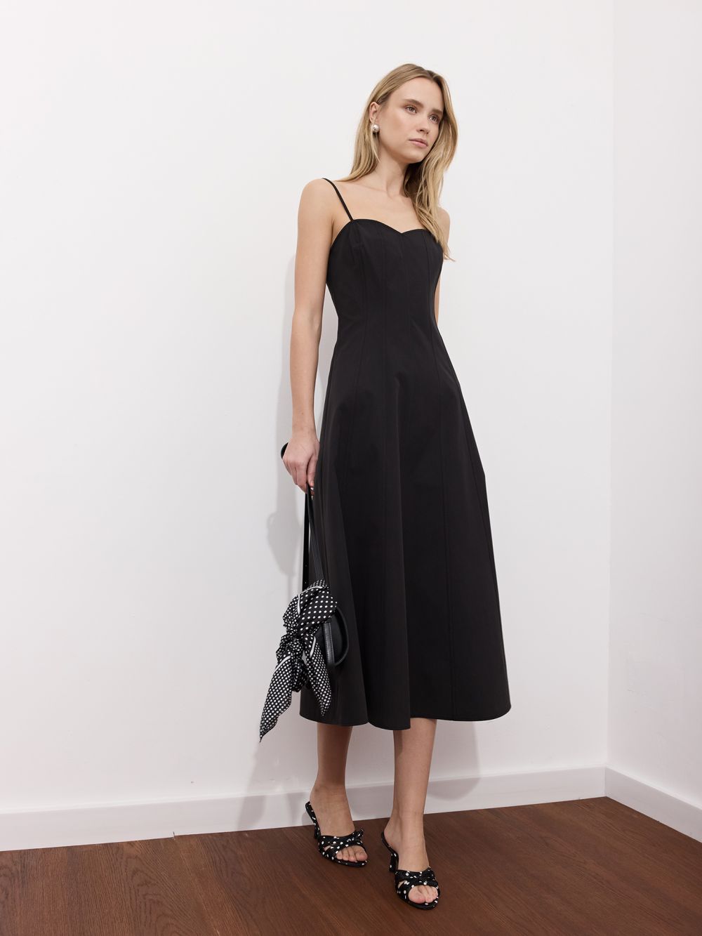 שמלת מידי פופלין