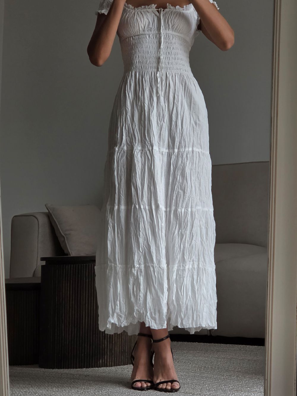 שמלת מקסי עם מחשוף מרובע