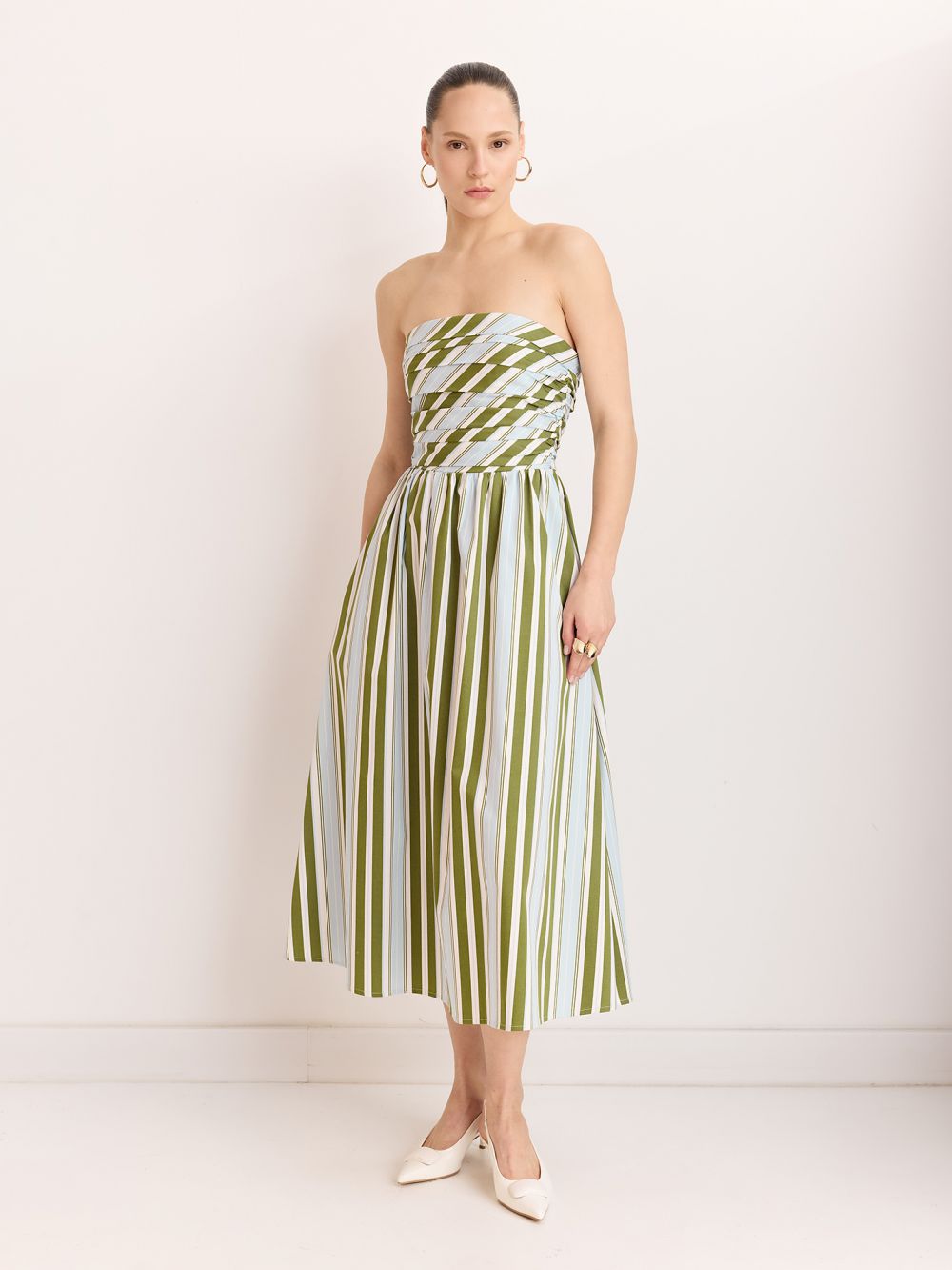 שמלת סטרפל פסים