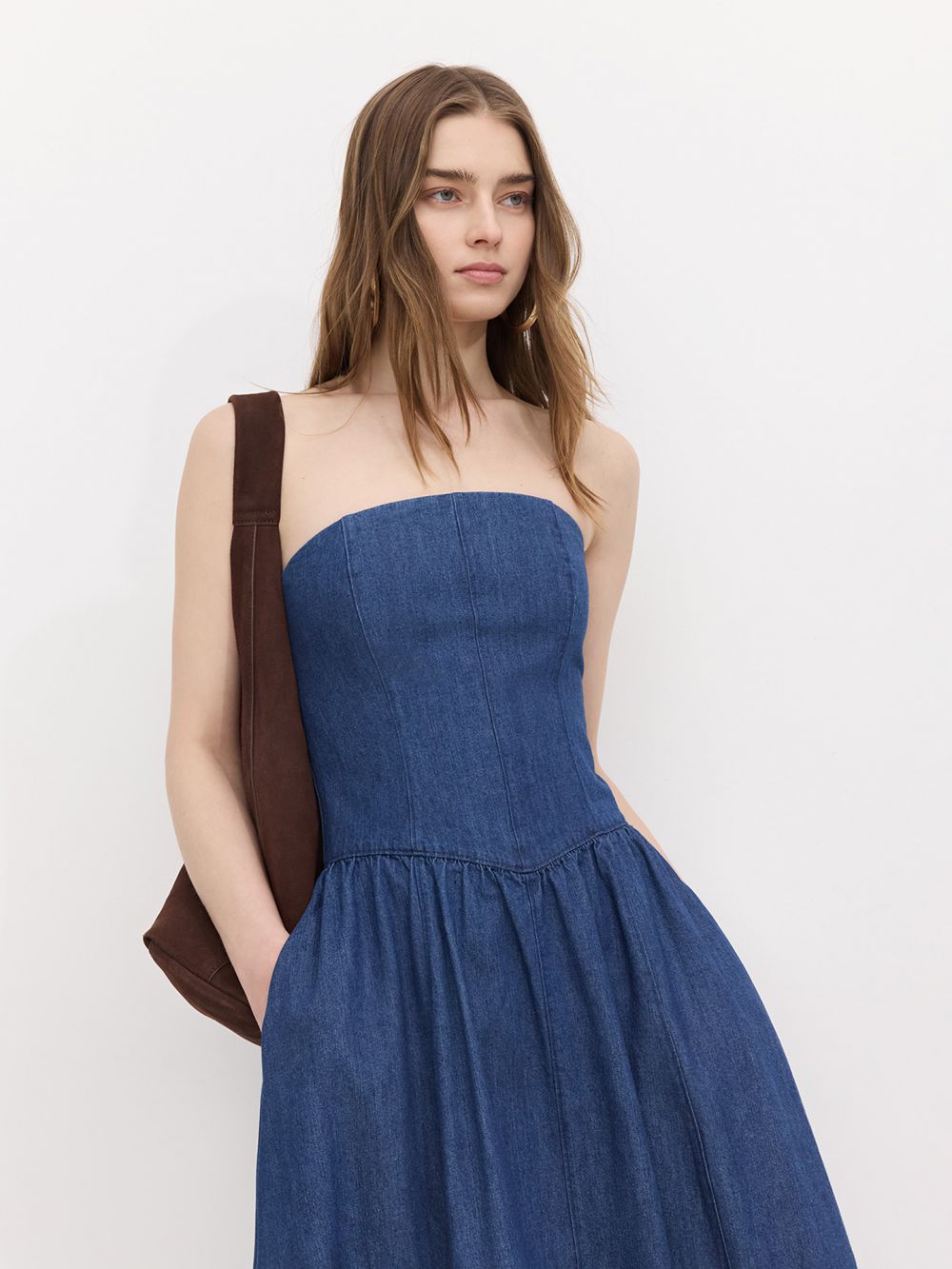 שמלת ג’ינס סטרפלס