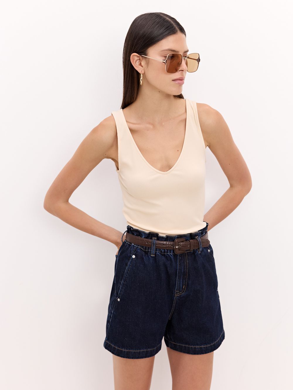 גופית ריב קריר מחשוף וי