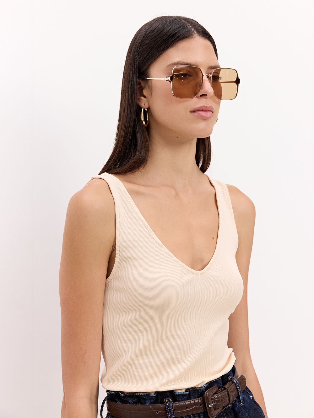 גופית ריב קריר מחשוף וי