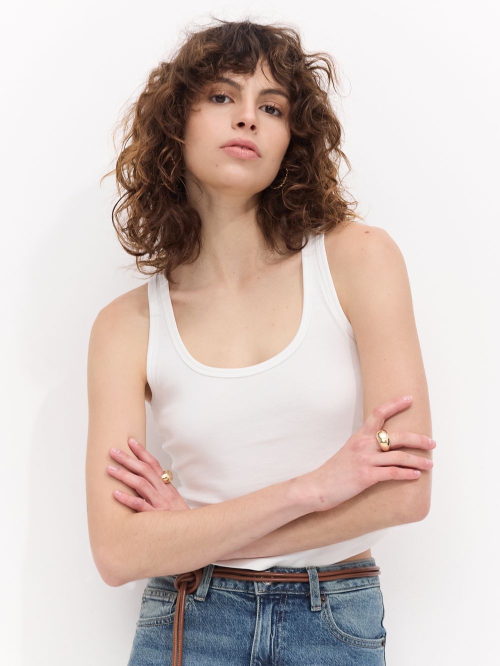 גופיה עם גב תחרה