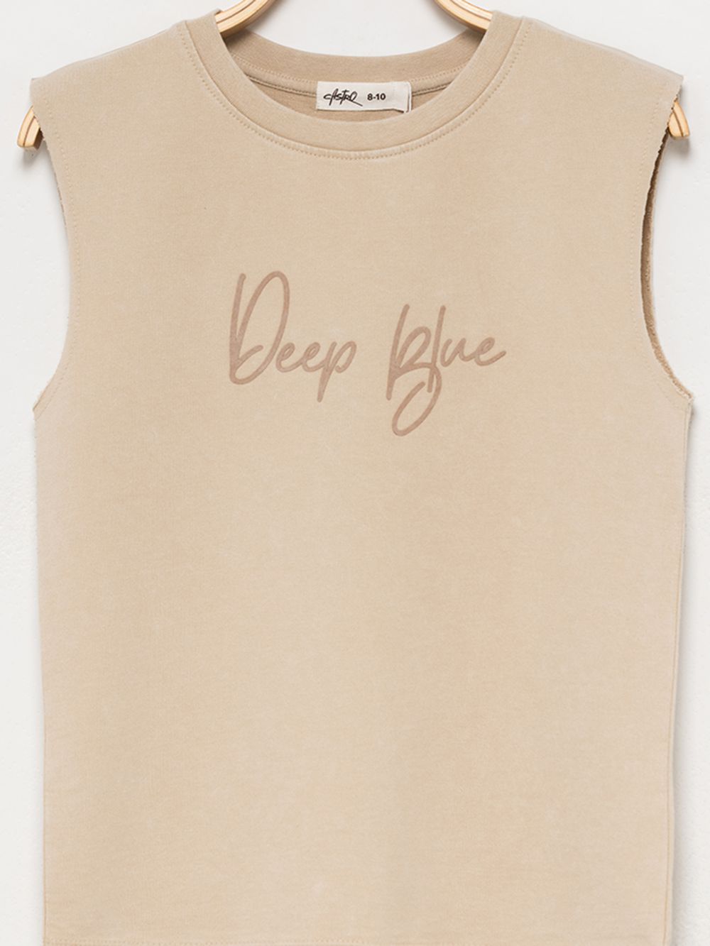 גופיה עם רקמה