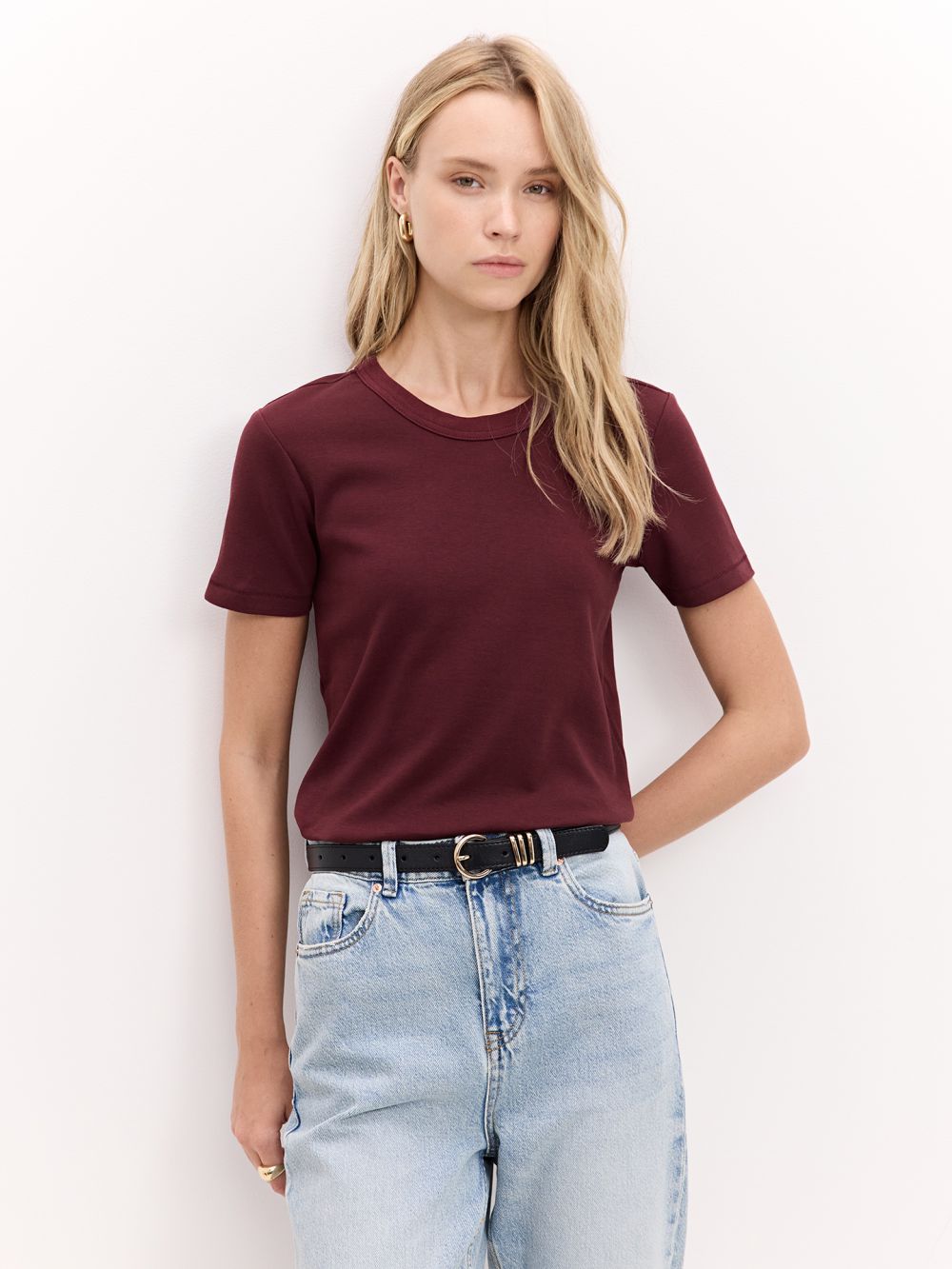 טי-שירט צווארון עגול