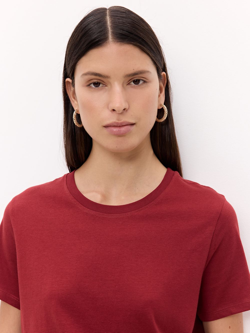 חולצת בייסיק צווארון עגול