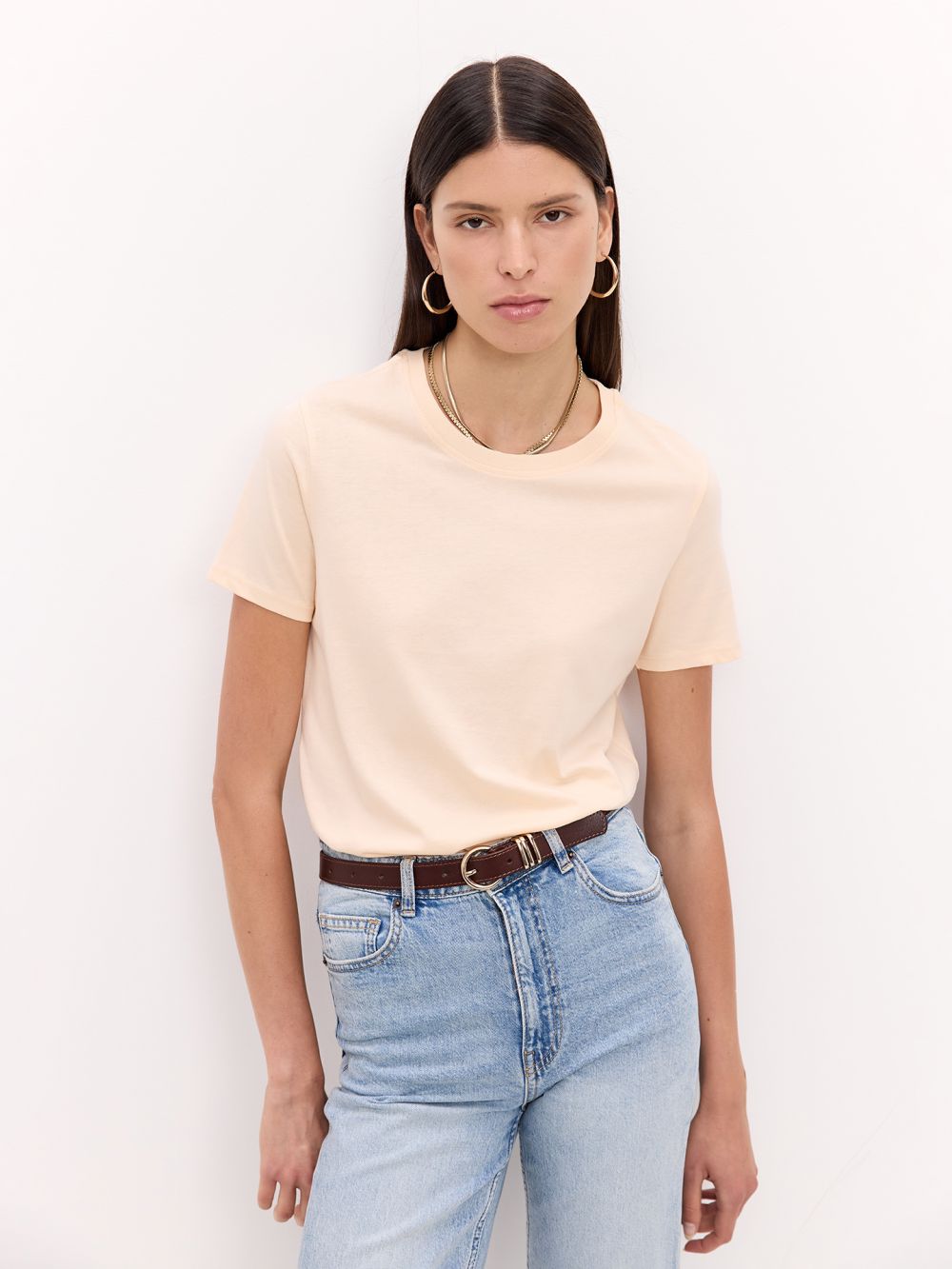 חולצת בייסיק צווארון עגול