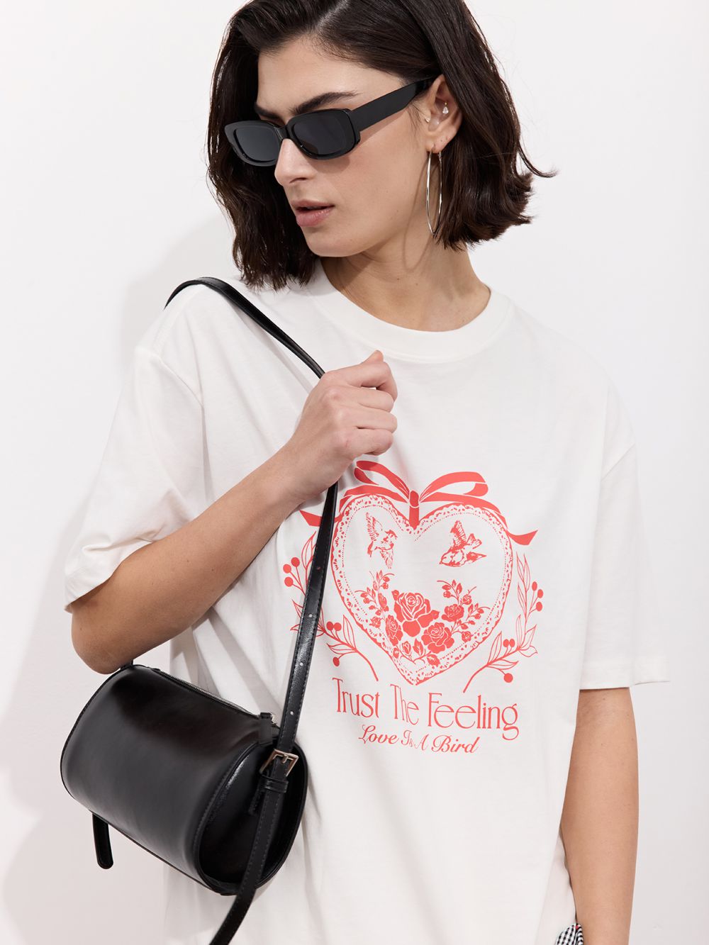 טי שירט אוברסייז עם דפוס