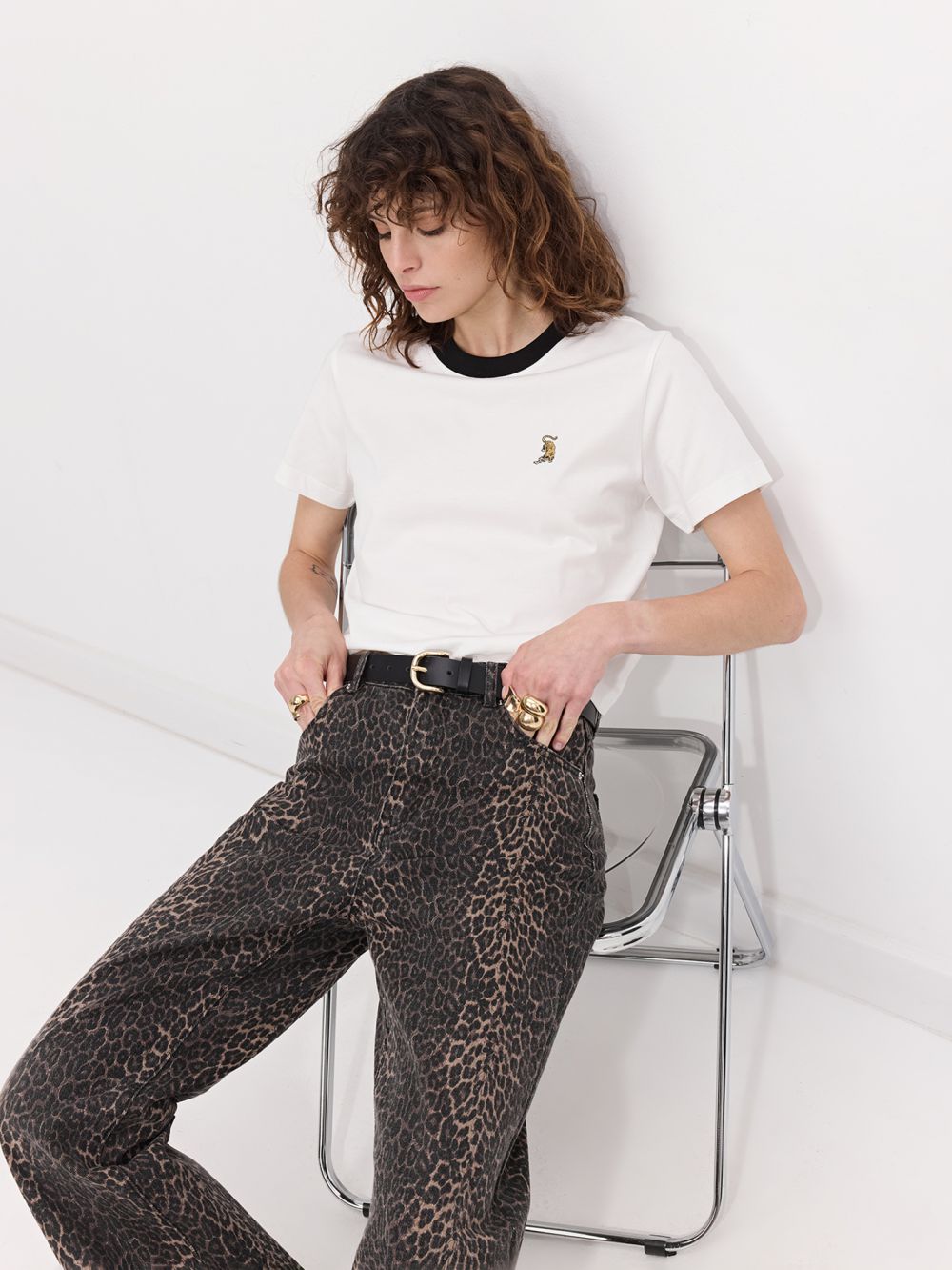 טי שירט פימה בוקסית עם רקמה